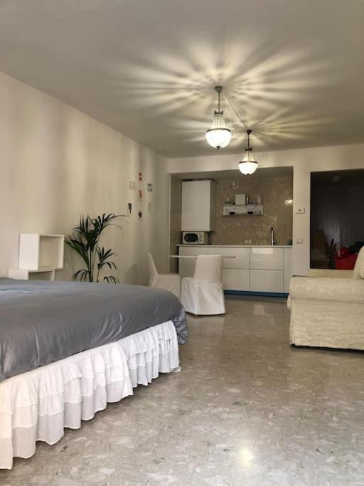San Bernardino Monolocale Con Balcone Lägenhet Verona Exteriör bild