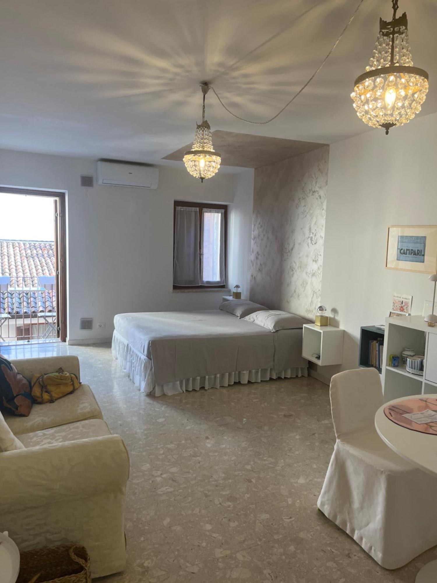 San Bernardino Monolocale Con Balcone Lägenhet Verona Exteriör bild